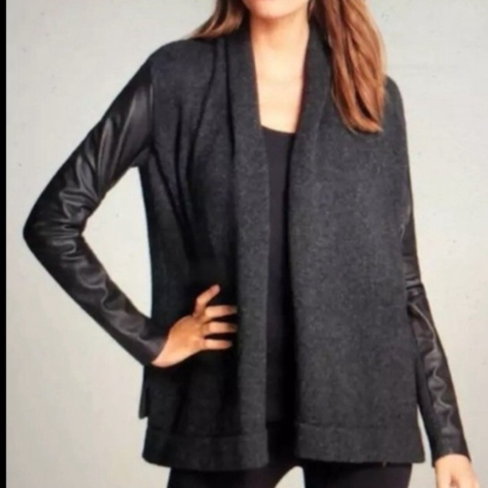 Vince Yak Wool Lamb Leather Sweater Women’s XS Gray Open Front Shawl Black
